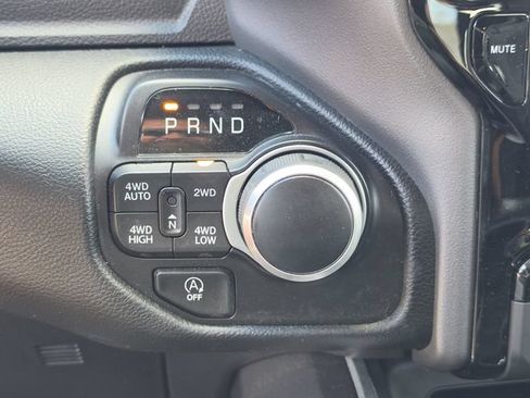 Used 2022 RAM 1500 Big Horn AWD/4WD image 37
