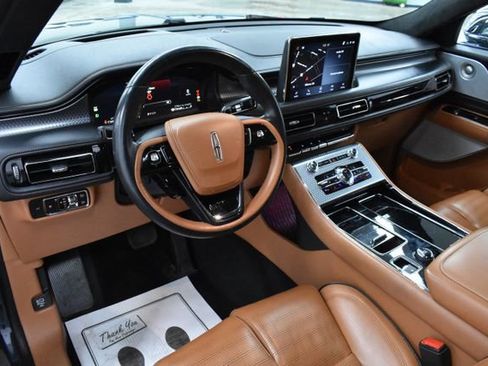 Used 2022 Lincoln Aviator Black Label image 19