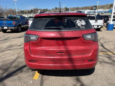 Used 2022 Jeep Compass Limited w/ (RED) Package AWD/4WD image 7