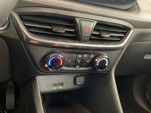 Used 2025 Buick Encore GX Preferred FWD image 20