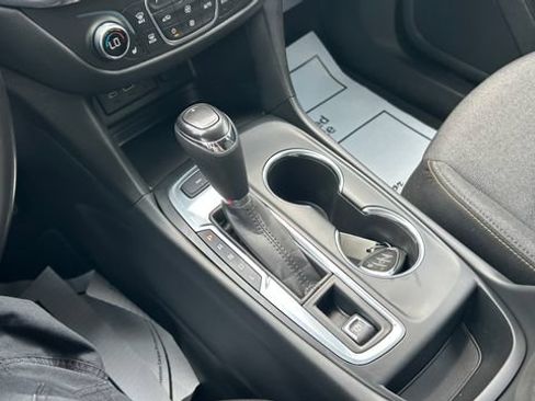 Certified 2020 Chevrolet Equinox LT AWD/4WD image 25