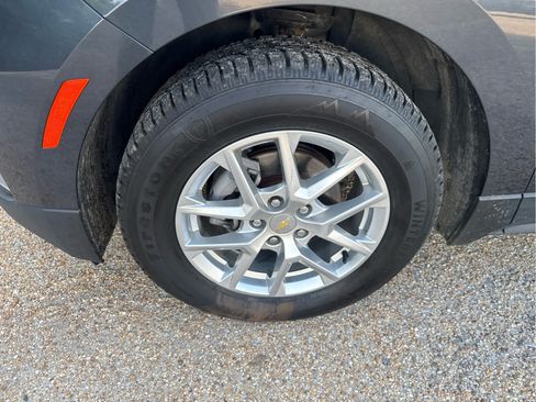 Used 2022 Chevrolet Equinox LT FWD image 12