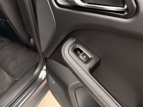 Used 2022 Porsche Macan image 30