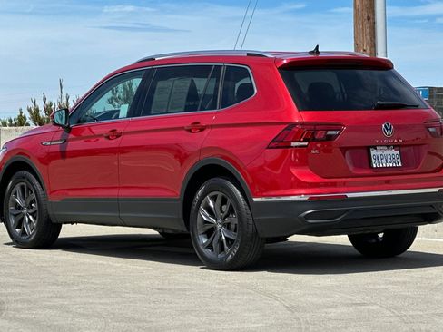 Used 2023 Volkswagen Tiguan SE FWD image 6