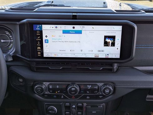 Used 2025 Jeep Wrangler Unlimited Rubicon 4xe w/ Convenience Group image 18