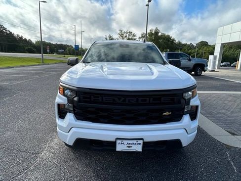 Used 2023 Chevrolet Silverado 1500 Custom AWD/4WD image 9