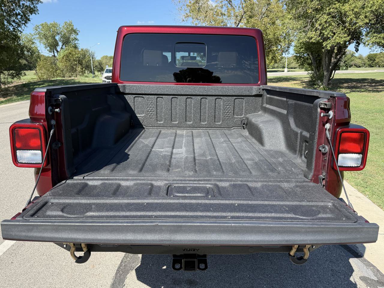Used 2022 Jeep Gladiator Rubicon w/ Cold Weather Group AWD/4WD image 45