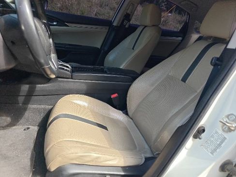 Used 2017 Honda Civic EX-L image 9