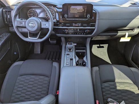 New 2025 Nissan Pathfinder SV w/ Cargo Package image 8