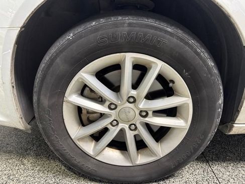 Used 2018 Dodge Grand Caravan SXT FWD image 3
