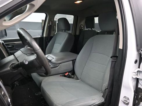 Used 2019 RAM 1500 Classic SLT image 18