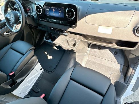 New 2025 Mercedes-Benz Sprinter 2500 image 24