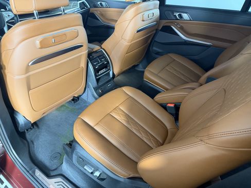Used 2025 BMW X7 xDrive40i w/ Executive Package AWD/4WD image 17