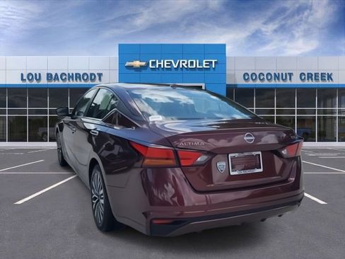 Used 2024 Nissan Altima 2.5 SV image 32