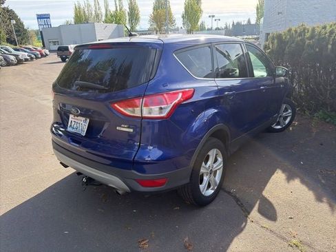 Used 2016 Ford Escape SE FWD image 3