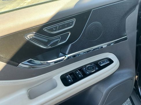 Certified 2024 Lincoln Corsair FWD image 16