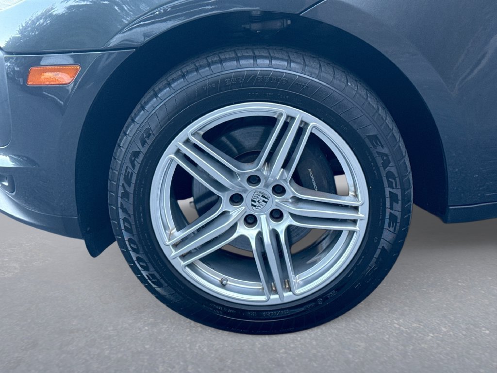 Used 2020 Porsche Macan AWD/4WD image 19