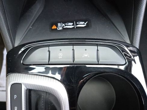 Used 2025 Buick Envista Avenir image 13