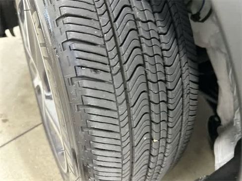 Used 2022 Honda HR-V EX image 29