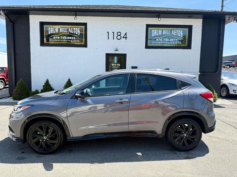 Used 2022 Honda HR-V Sport image 2