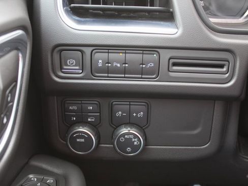 Used 2021 Chevrolet Tahoe RST image 27