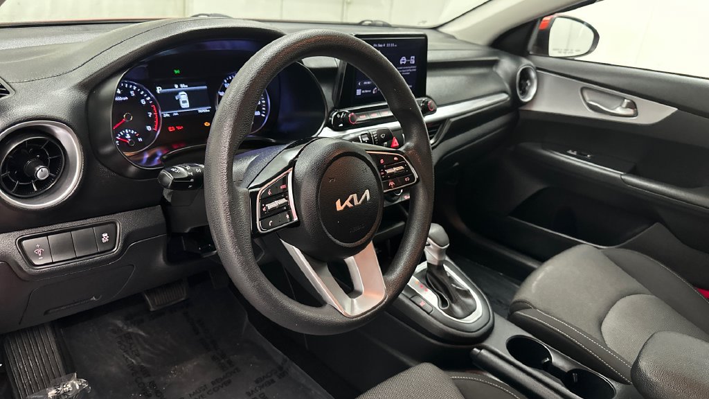 Used 2023 Kia Forte LXS FWD image 25