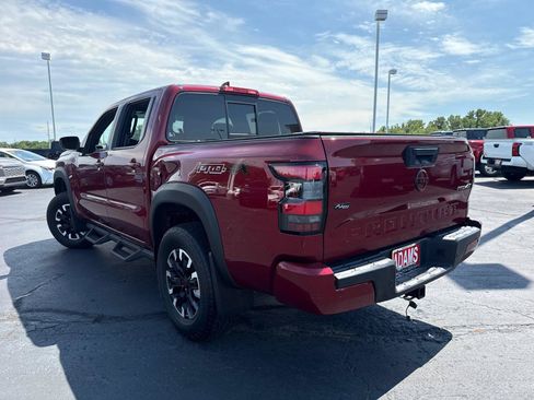 Used 2022 Nissan Frontier PRO-4X w/ Technology Package AWD/4WD image 6