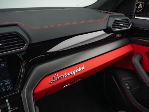 Used 2024 Lamborghini Urus S image 35