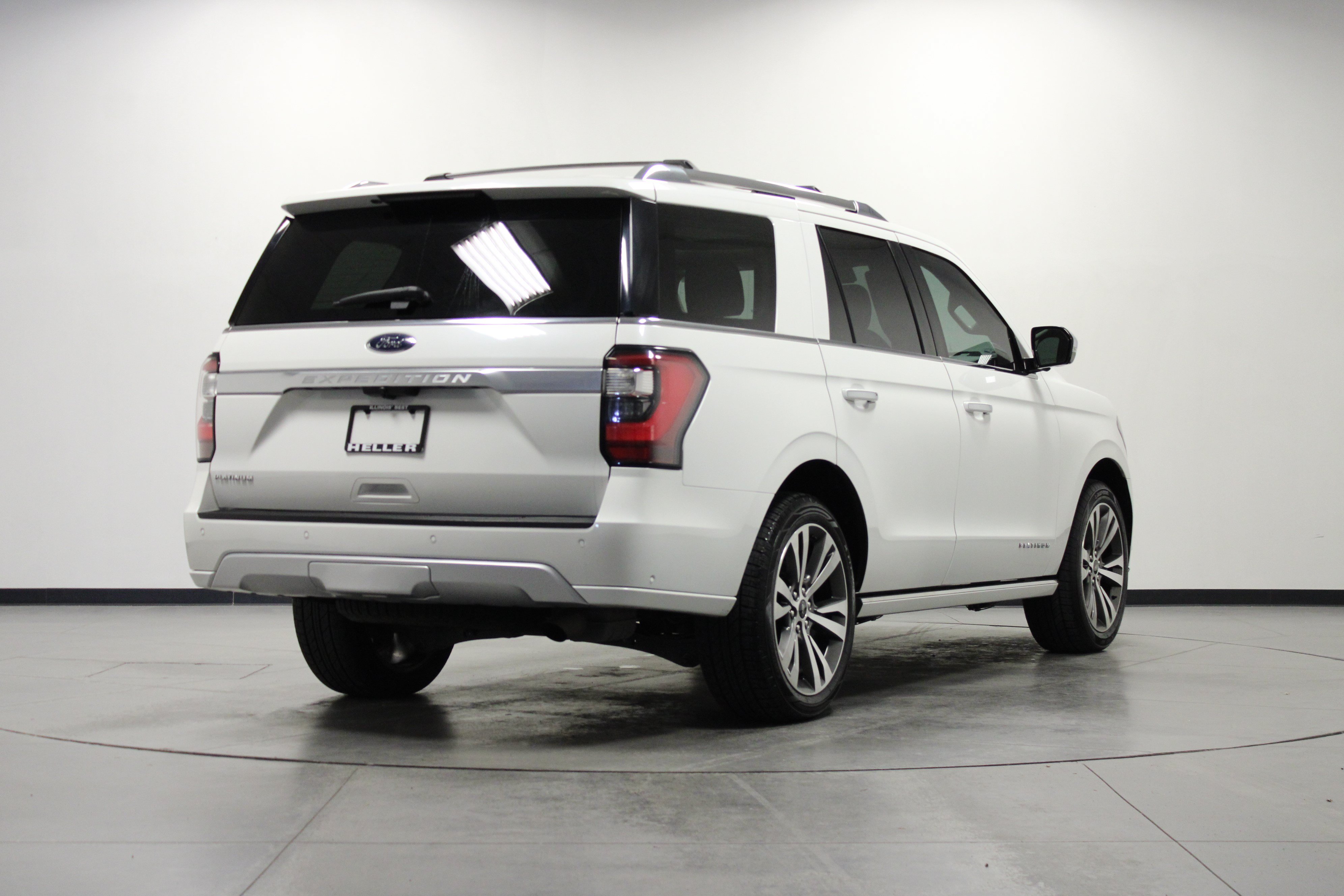 Used 2020 Ford Expedition Platinum AWD/4WD image 4