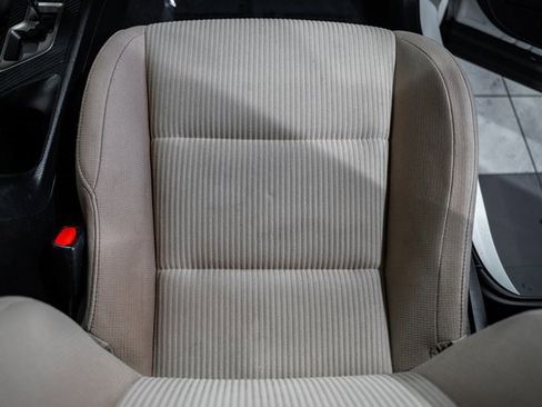 Used 2015 Toyota RAV4 XLE image 27