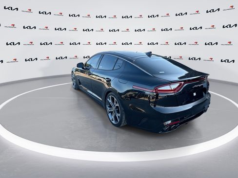 Used 2020 Kia Stinger GT1 RWD image 6