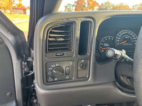 Used 2007 Chevrolet Silverado 1500 LS image 11