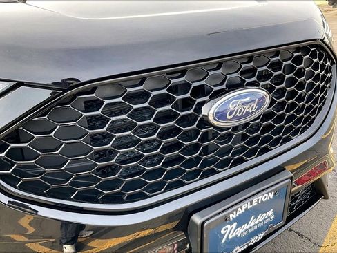 Used 2024 Ford Edge ST-Line w/ Class II Trailer Tow Package image 29