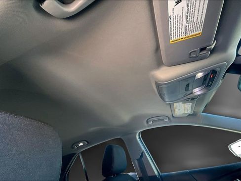 Used 2018 Chevrolet Equinox LT image 28