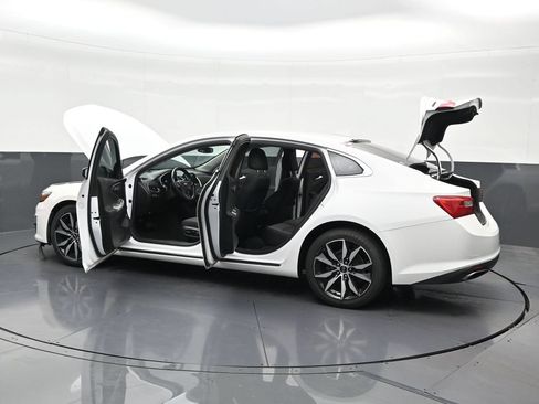 Used 2020 Chevrolet Malibu RS FWD image 34