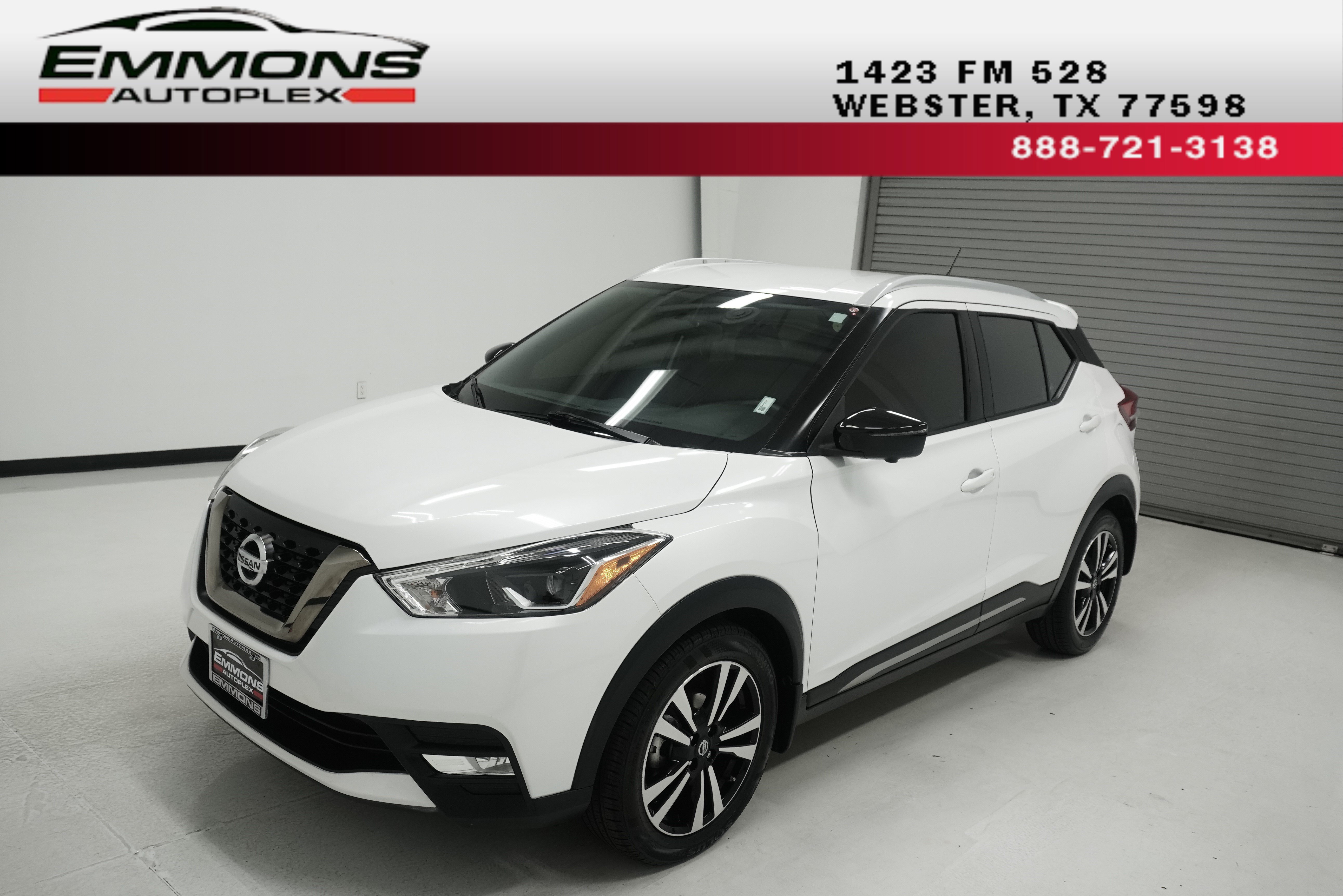 Used 2019 Nissan Kicks SR w/ SR Premium Package FWD image 1