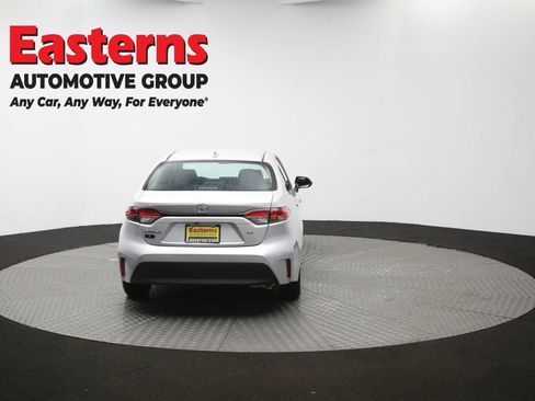 Used 2024 Toyota Corolla LE FWD image 35