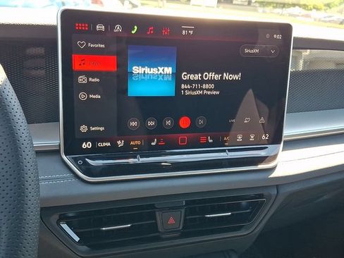 New 2026 Volkswagen Tiguan SE R-Line AWD/4WD image 9