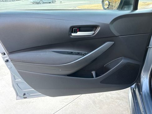 Used 2021 Toyota Corolla LE image 14