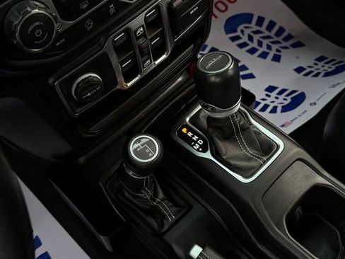 Used 2021 Jeep Gladiator Overland w/ Popular Equipment Package image 35