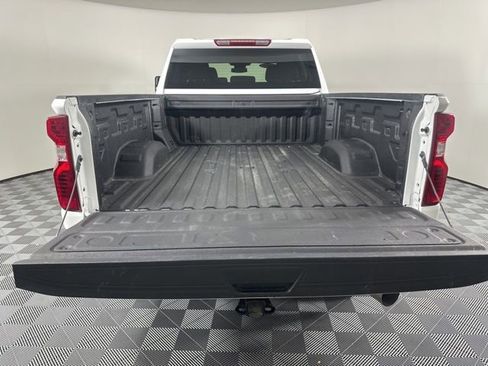 Used 2025 Chevrolet Silverado 2500 Custom w/ Custom Value Package image 12