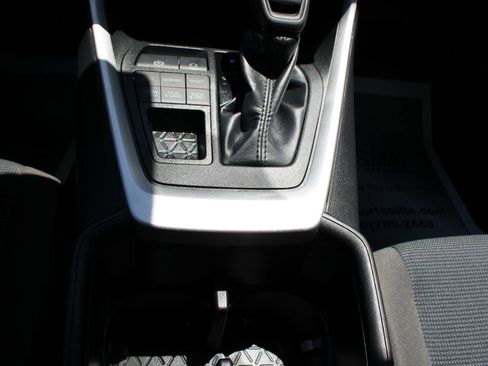 Used 2023 Toyota RAV4 LE AWD/4WD image 26