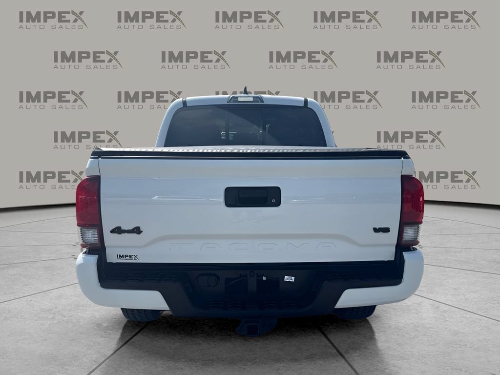 Used 2022 Toyota Tacoma SR AWD/4WD image 4