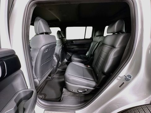 New 2027 Hyundai Santa Fe Calligraphy AWD/4WD image 17