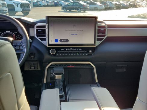Used 2025 Toyota Sequoia Limited AWD/4WD image 18