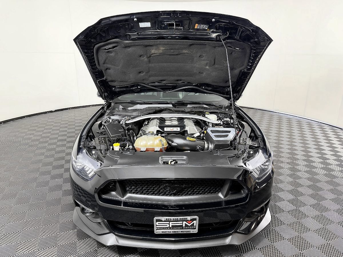 Used 2017 Ford Mustang GT Premium w/ GT Performance Package RWD image 18