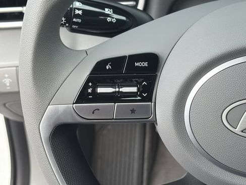 New 2026 Hyundai Elantra Hybrid FWD image 25