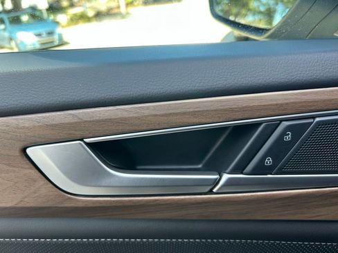 New 2026 Volkswagen Atlas SE FWD image 52