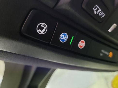 Used 2022 GMC Sierra 2500 AT4 image 39