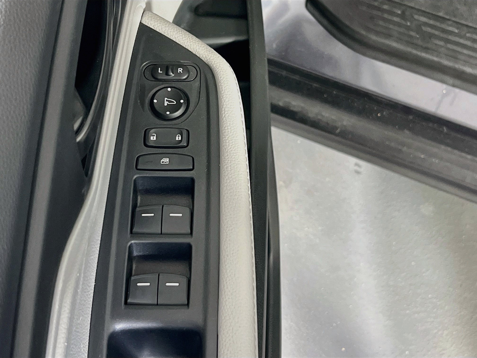 Used 2023 Honda Odyssey Touring image 17